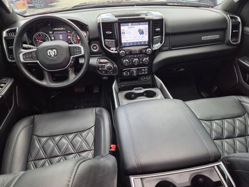 Used 2022 RAM 1500 Big Horn AWD/4WD image 9