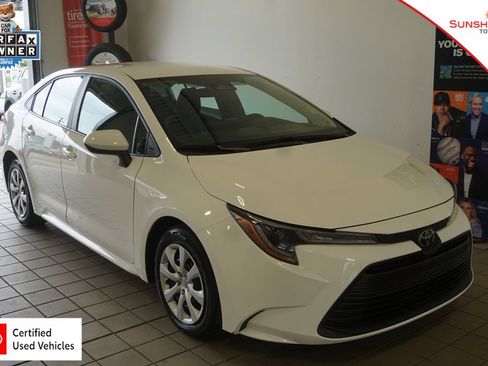 Used 2024 Toyota Corolla LE FWD image 1
