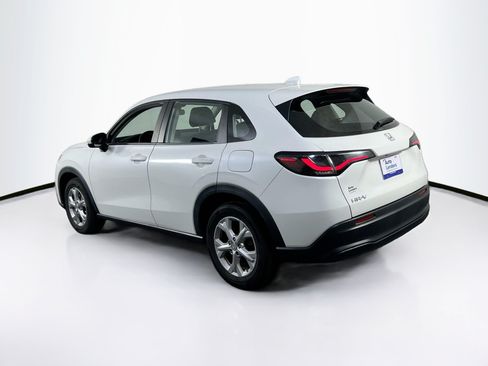 Used 2023 Honda HR-V LX image 7
