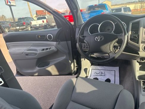 Used 2011 Toyota Tacoma 4x4 Double Cab image 15