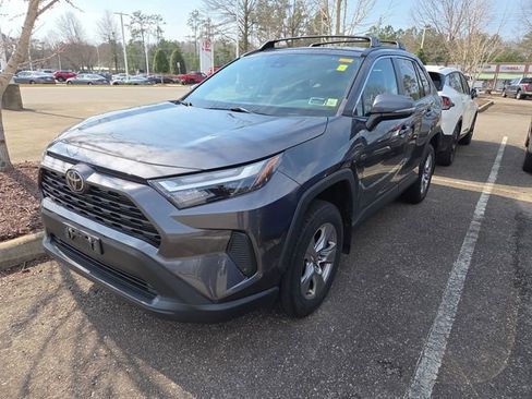 Used 2023 Toyota RAV4 XLE image 5
