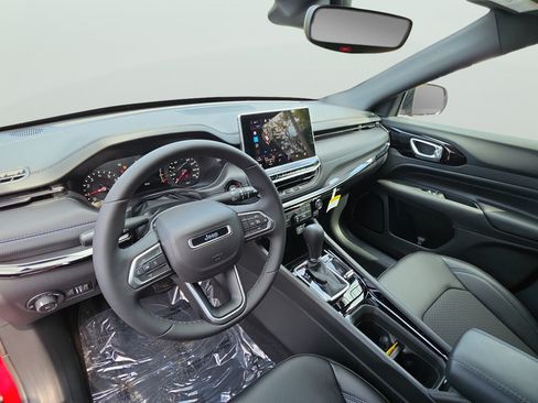 New 2026 Jeep Compass Latitude AWD/4WD image 20