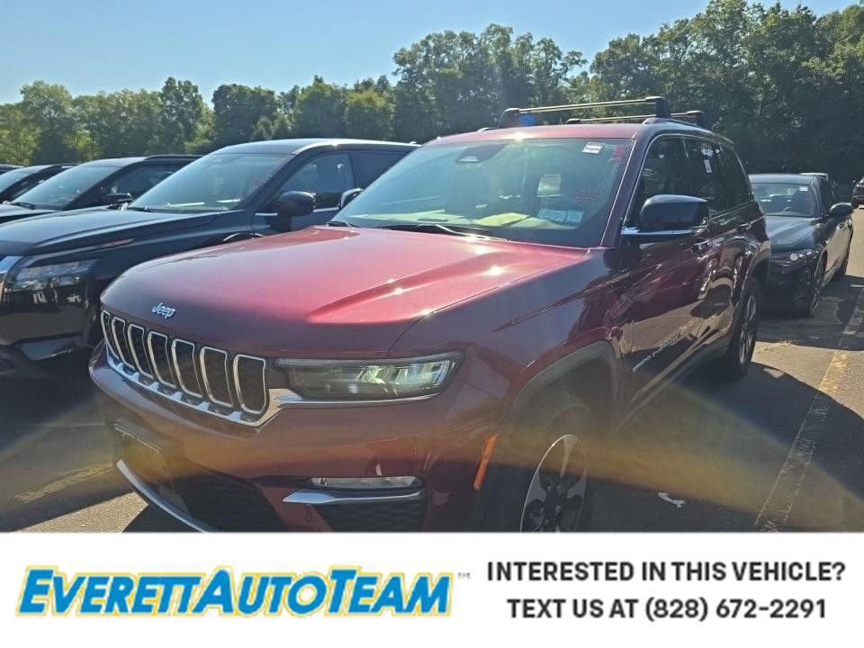 Used 2024 Jeep Grand Cherokee Limited 4xe AWD/4WD image 1