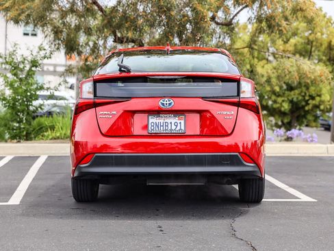 Used 2019 Toyota Prius XLE AWD/4WD image 5