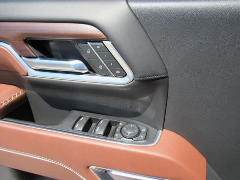 Used 2025 GMC Sierra 2500 Denali Ultimate image 21