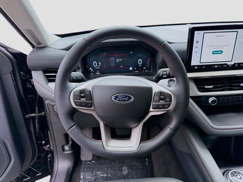 New 2026 Ford Explorer Active w/ Active Comfort Package AWD/4WD image 3