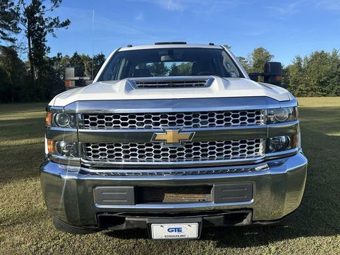 Used 2019 Chevrolet Silverado 3500 W/T w/ WT Convenience Package image 2