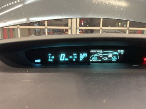 Used 2011 Toyota Prius Three image 16