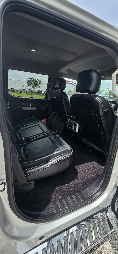 Used 2017 Ford F150 Lariat w/ Equipment Group 502A Luxury AWD/4WD image 16