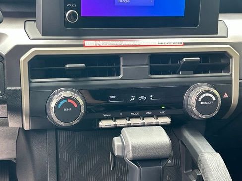 Used 2025 Toyota Tacoma SR5 AWD/4WD image 52