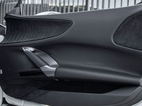 Used 2023 Ferrari SF90 Stradale image 40