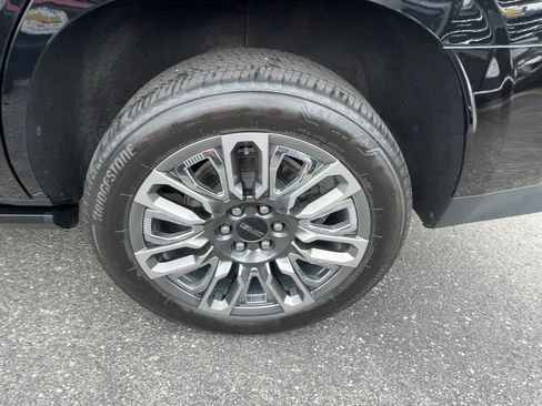 Certified 2024 GMC Yukon Denali Ultimate AWD/4WD image 7