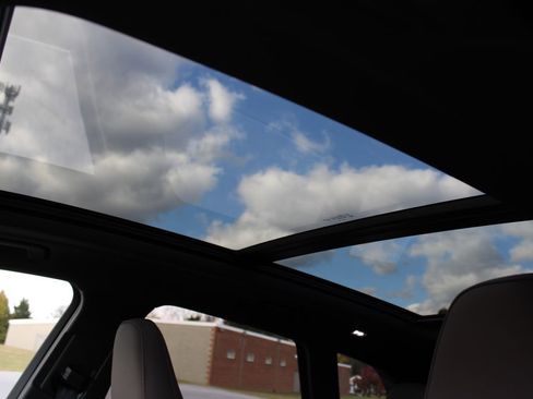 New 2025 Audi Q5 Premium Plus image 17