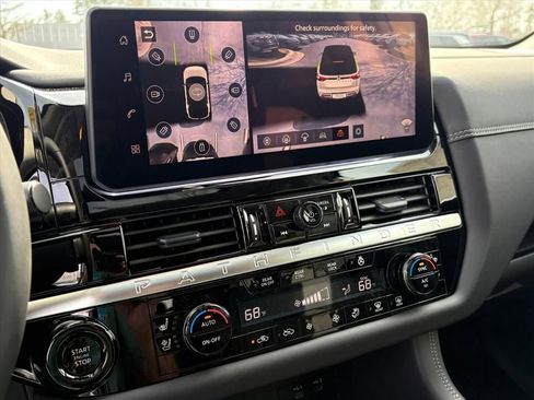 New 2026 Nissan Pathfinder Platinum image 11
