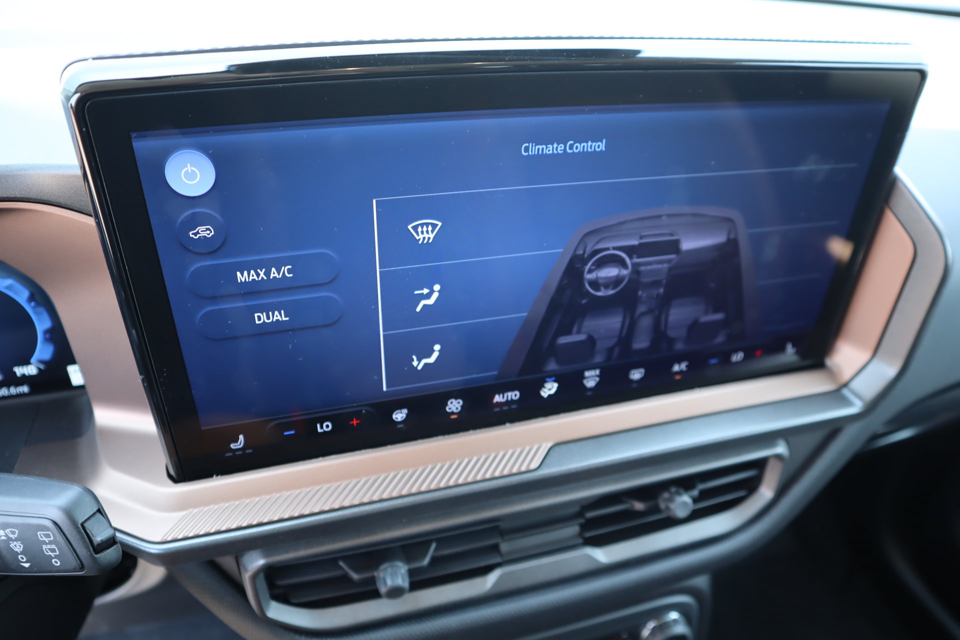 New 2025 Ford Bronco Sport Outer Banks w/ Outer Banks Tech Package+ AWD/4WD image 7
