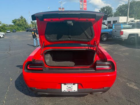 Used 2018 Dodge Challenger GT w/ Driver Convenience Group AWD/4WD image 8