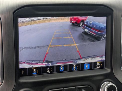 Used 2023 GMC Sierra 3500 Denali w/ Denali Black Diamond Edition image 27