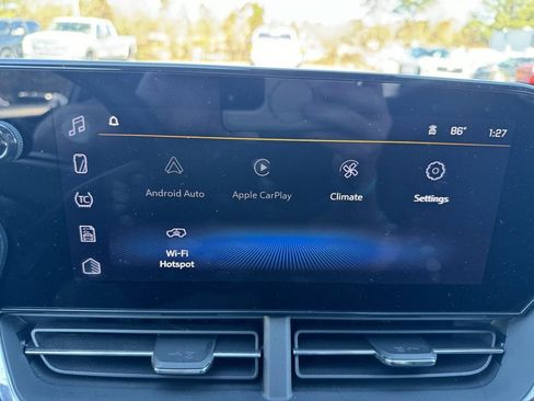 Used 2025 Chevrolet Trax RS w/ Driver Confidence Package image 22