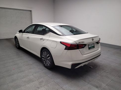 Used 2023 Nissan Altima 2.5 SV FWD image 5