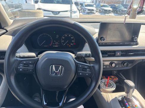 Used 2024 Honda HR-V LX image 7