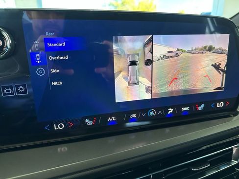 New 2026 Chevrolet Traverse LT w/ Driver Confidence Package image 28