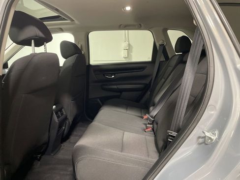 Used 2025 Honda CR-V EX image 16