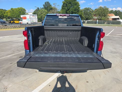 Used 2024 Chevrolet Silverado 1500 High Country w/ High Country Premium Package AWD/4WD image 13