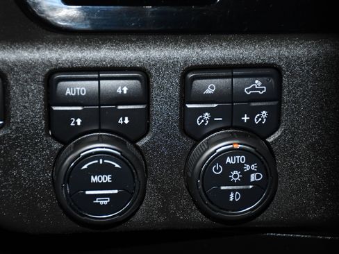 Used 2024 Chevrolet Silverado 3500 High Country w/ High Country Premium Package AWD/4WD image 41