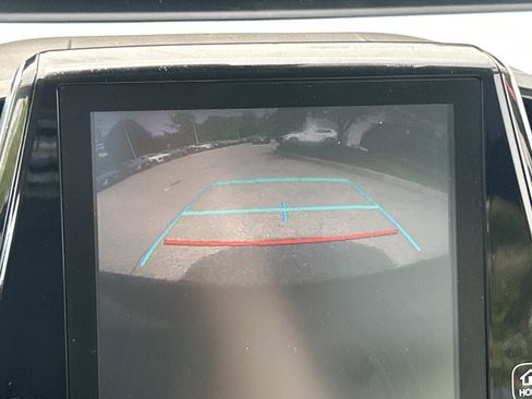 Used 2018 Toyota Prius Prime Advanced w/ Carpet Mat Package FWD image 26