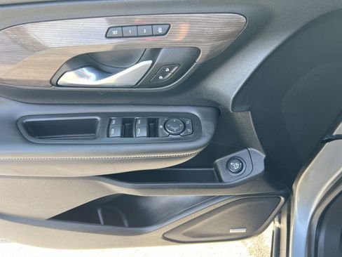 Used 2023 GMC Terrain Denali w/ Denali Premium Package image 15