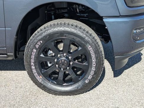 New 2026 RAM 2500 Laramie AWD/4WD image 11