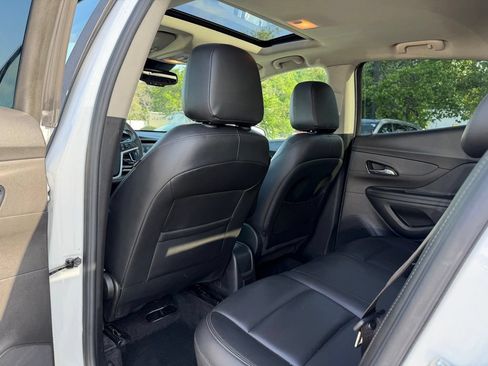 Used 2018 Buick Encore Essence FWD image 26
