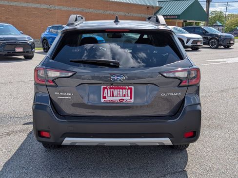 Used 2025 Subaru Outback Limited AWD/4WD image 4