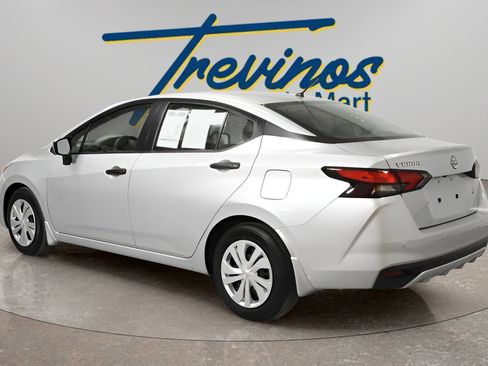 Used 2024 Nissan Versa S w/ Trunk Package image 9