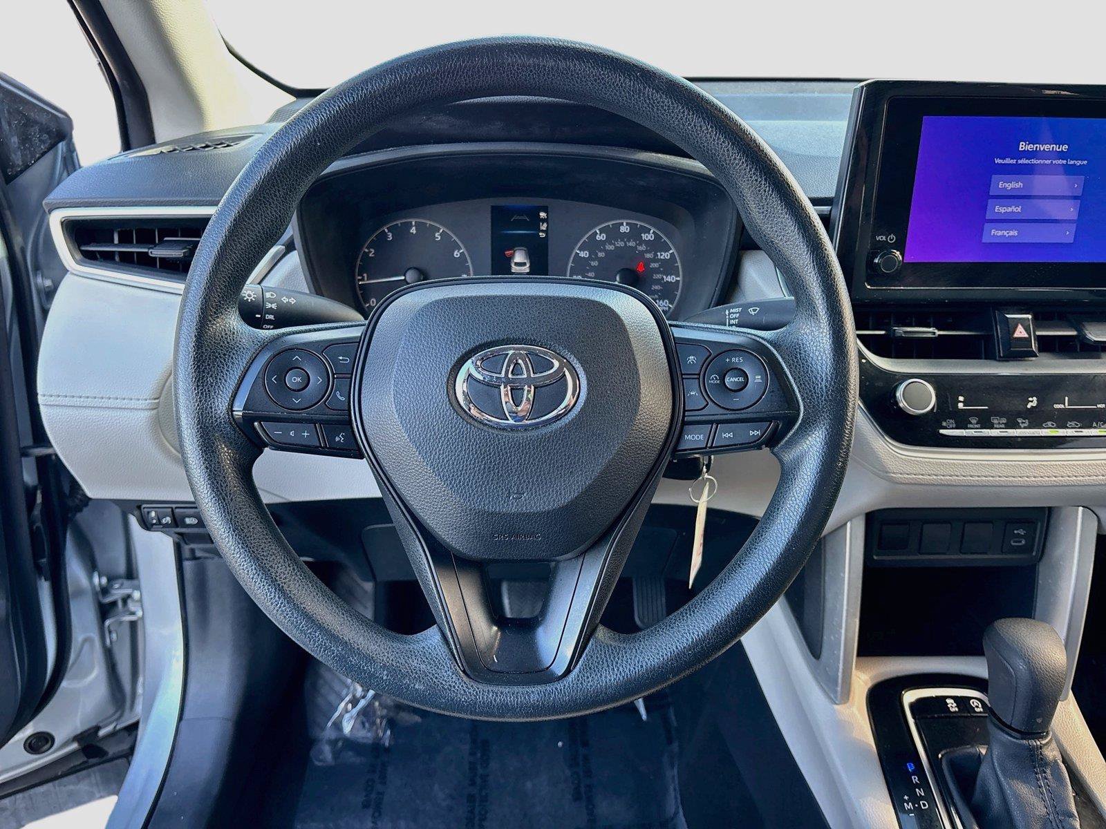 Used 2023 Toyota Corolla Cross L FWD image 11