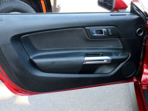 Certified 2018 Ford Mustang GT RWD image 18