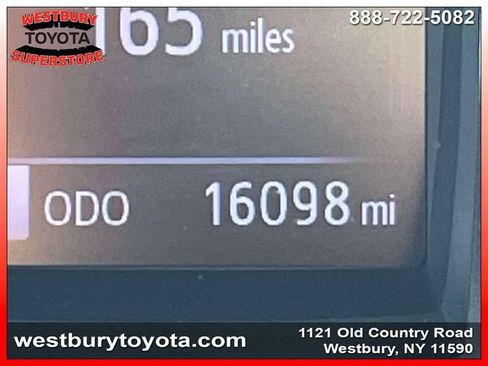 Used 2020 Toyota Tacoma TRD Sport w/ Technology Package AWD/4WD image 29