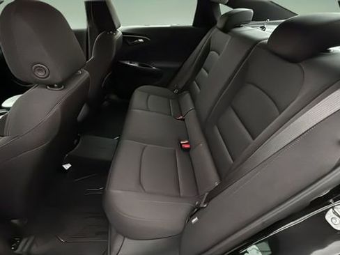 Used 2025 Chevrolet Malibu RS image 19