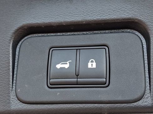 Certified 2023 Nissan Rogue SL AWD/4WD image 29