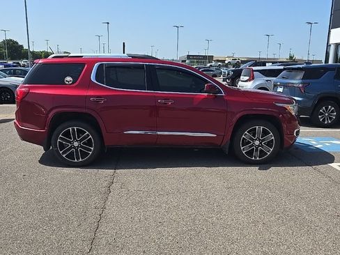 Used 2019 GMC Acadia Denali AWD/4WD image 7
