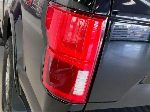 Used 2020 Ford F150 Lariat image 29