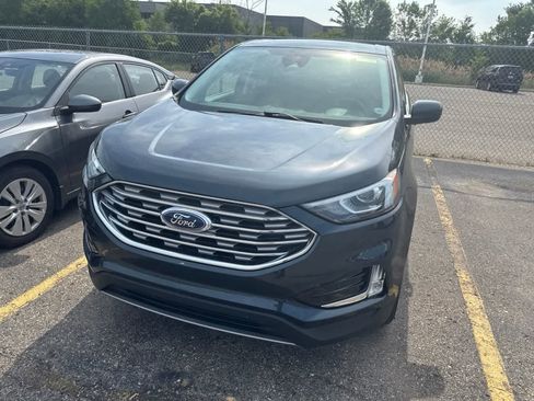 Used 2022 Ford Edge SEL w/ Convenience Package AWD/4WD image 3
