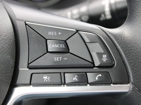 Used 2024 Nissan Sentra SV FWD image 25