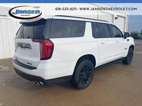 Used 2022 GMC Yukon XL AT4 AWD/4WD image 6