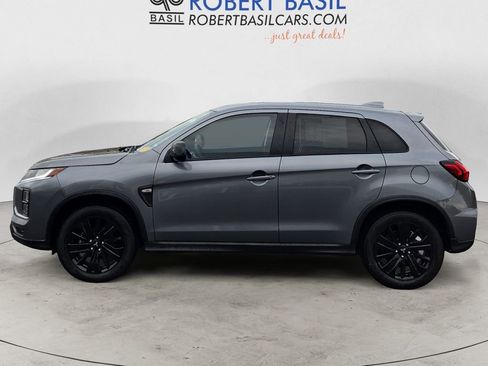 Used 2025 Mitsubishi Outlander Sport image 2