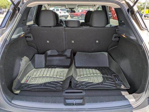 Certified 2025 Nissan Kicks SV FWD image 13