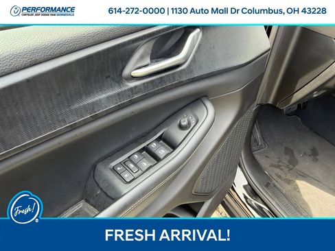 Used 2023 Jeep Grand Cherokee L Laredo AWD/4WD image 17
