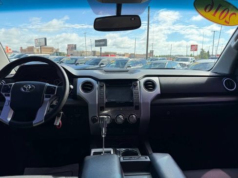 Used 2016 Toyota Tundra SR5 w/ SR5 Upgrade Package AWD/4WD image 37