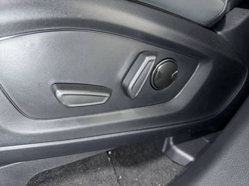 New 2026 Ford Explorer Active w/ Active Comfort Package image 13