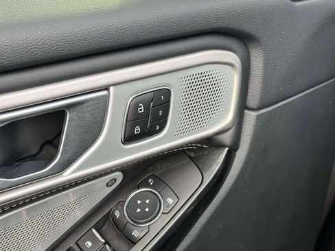 Used 2023 Ford Explorer ST w/ Equipment Group 401A image 17